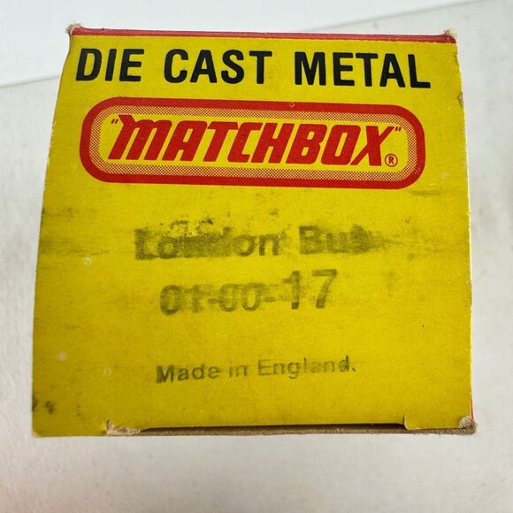 Vintage Matchbox Die Cast Metal Double Decker London Bus 17 Red - Picture 2 of 6